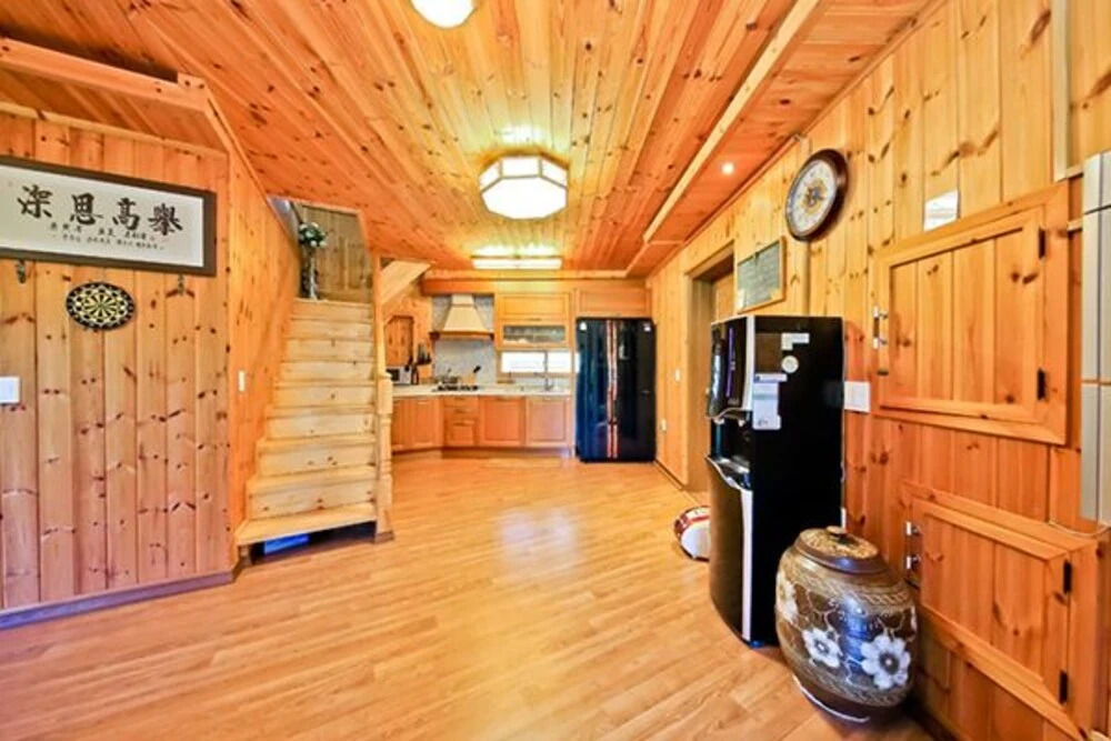 Anmyeondo Pinetree Villa Pension