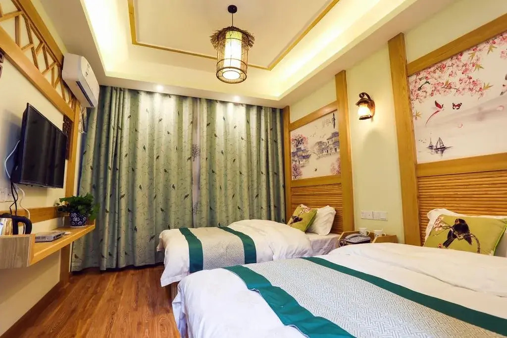 YunShangHuaKai Boutique Inn