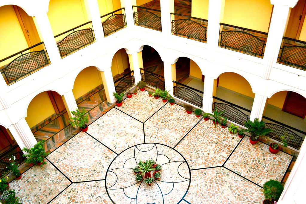 Hotel Buddha Castle