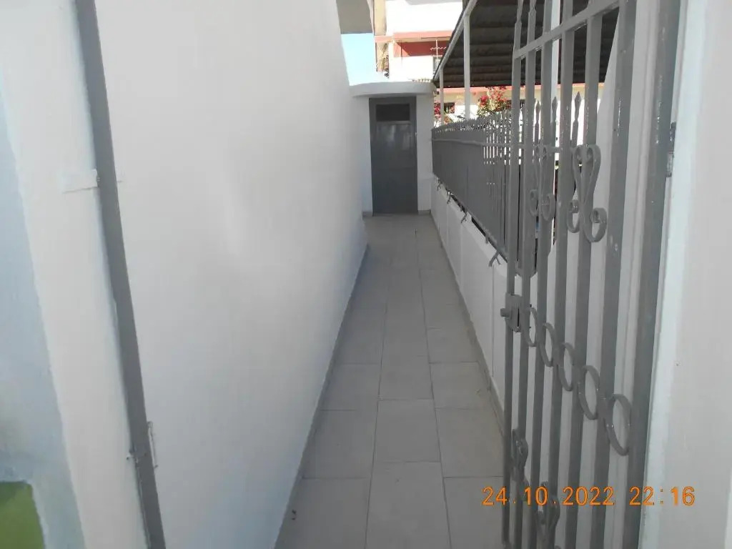 'Tonia Apartments Moires'