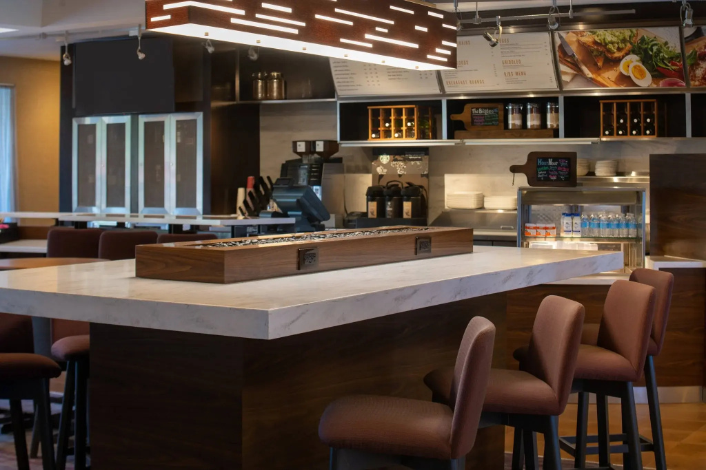 Courtyard by Marriott Memphis East/Park Avenue