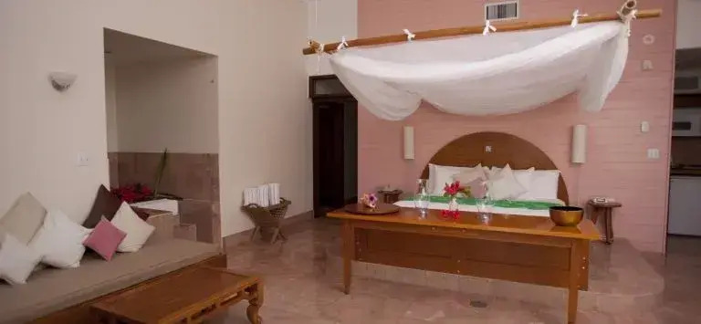 Emerald Palms Resort Hotel