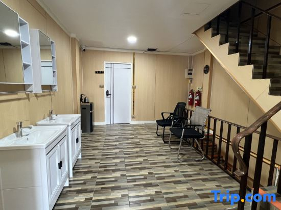 Golden mango home Youth hostel 金芒果之家青年旅舍
