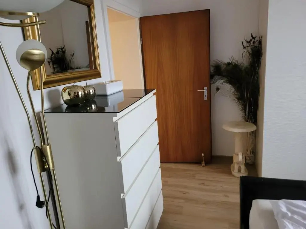 4. 5 min to HANNOVER MESSE FAIR GROUND PRETTY 2 ROOM APARTMENT