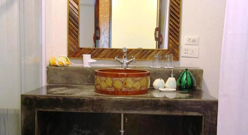 Hotel Paicome Hide Away Resort