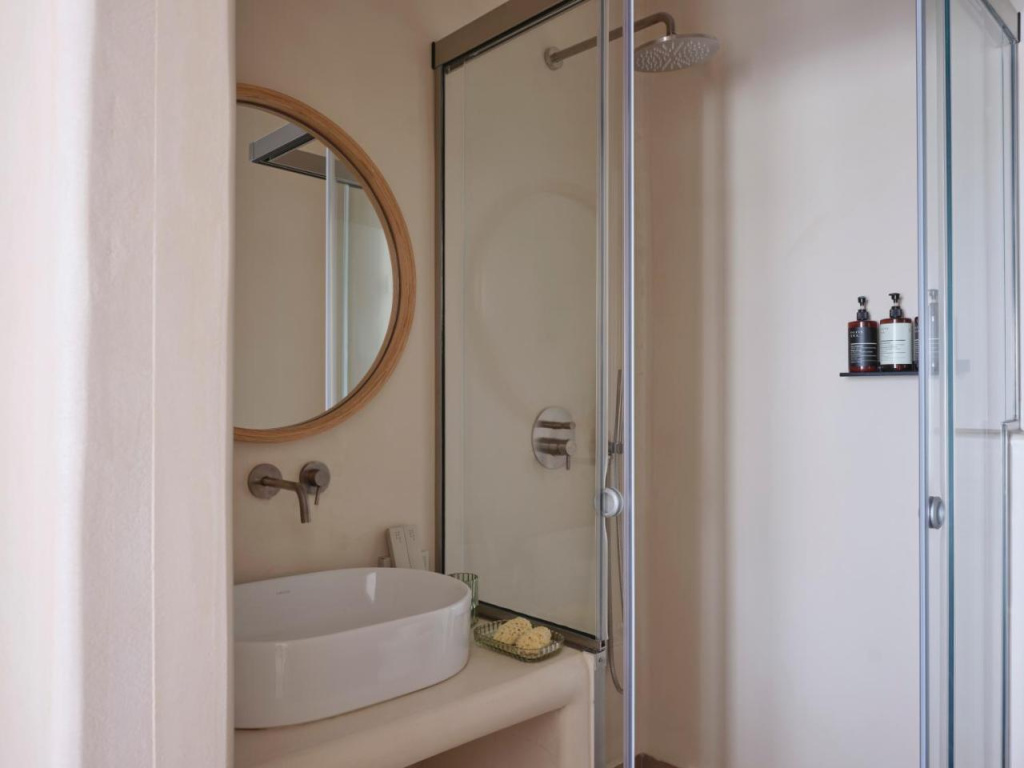 Kosmitis Suites & Villas