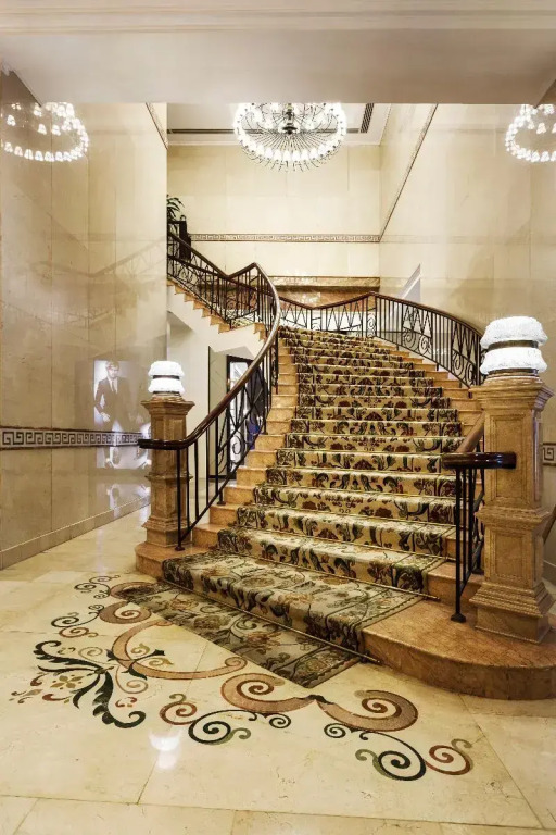 Rex Hotel