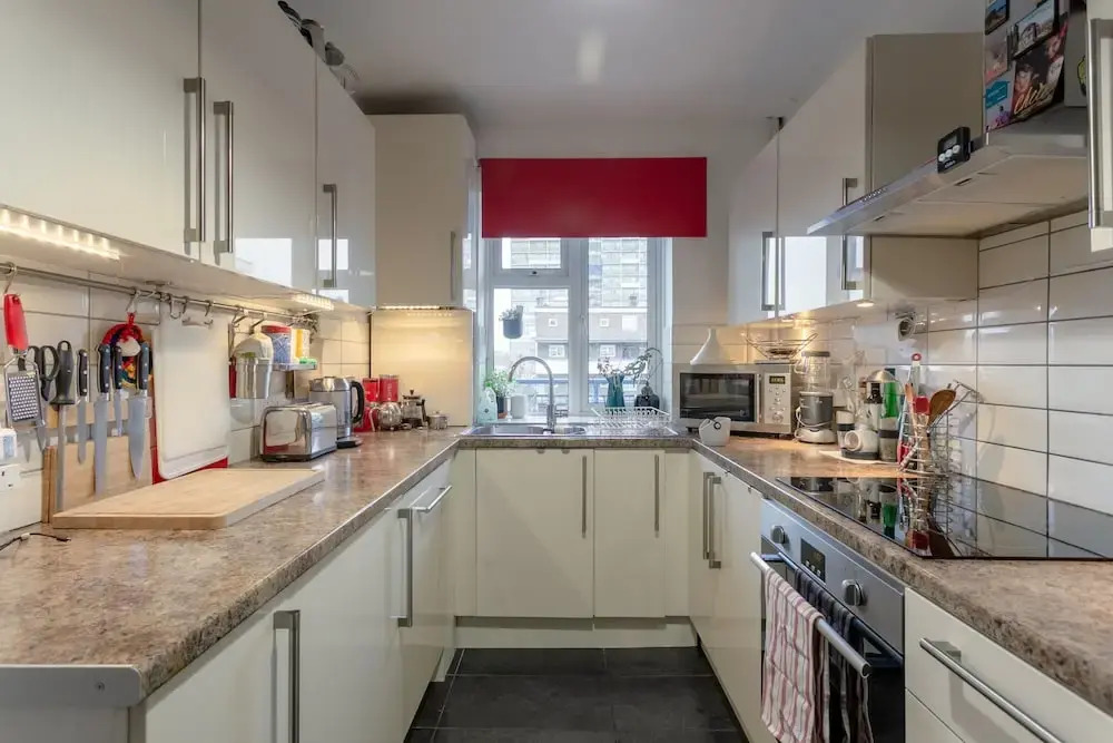 Colourful 2 Bedroom Apartment in Shoreditch
