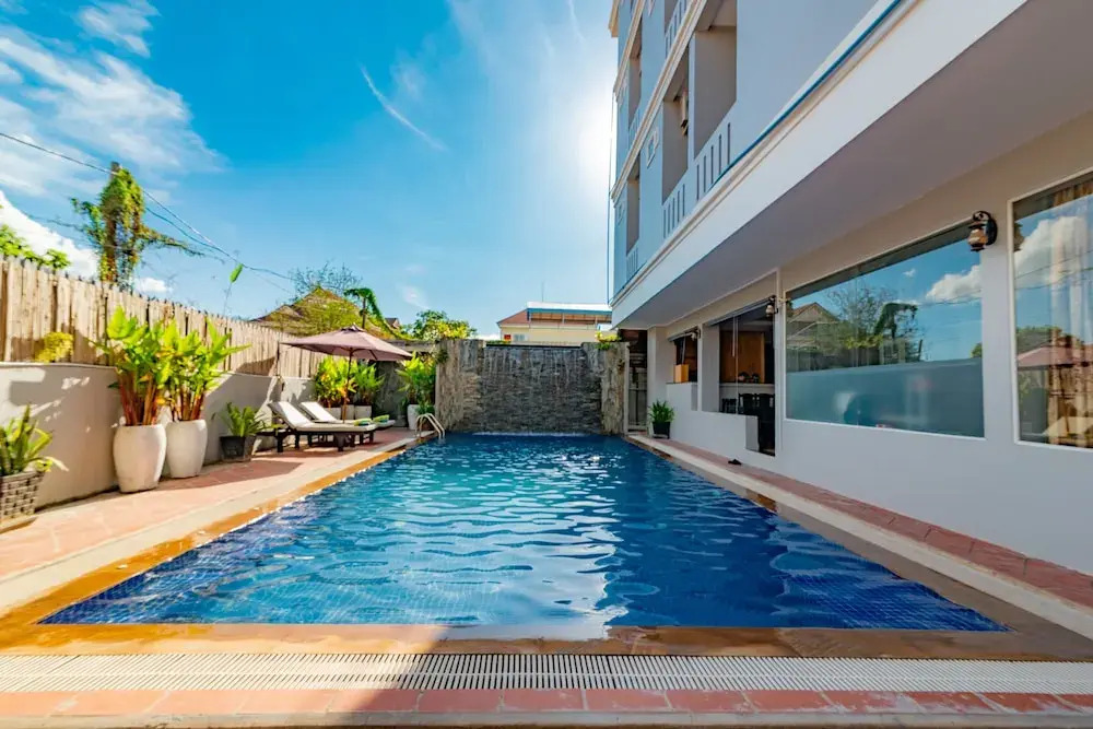 MidCity GoldenTown Hotel