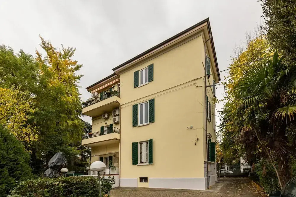 Alberti 12 - Appartamento Vittorio con Balcone