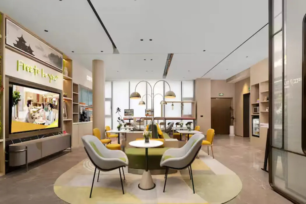 Guiyang Yunyan Fountain Pool Area Home2 Suites by Hilton Hotel