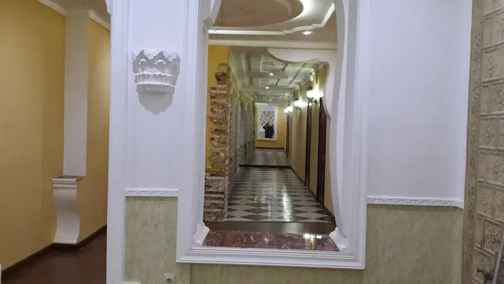 Отель Edemi