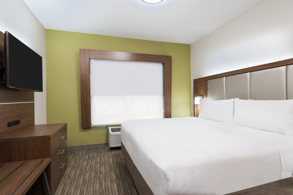 Holiday Inn Express & Suites - Columbus Airport East by IHG