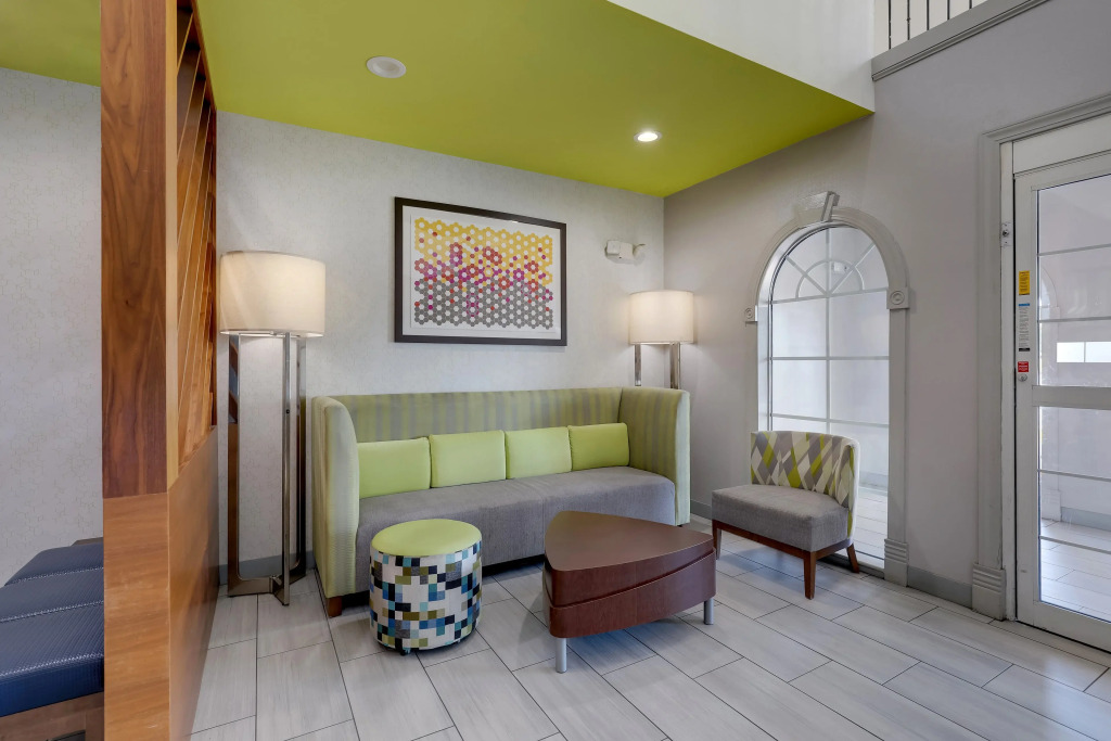 Holiday Inn Express & Suites Orangeburg by IHG