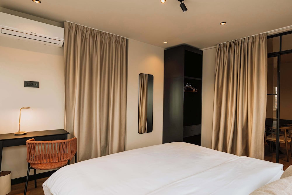 Central Boulevard Apartments by Olala Homes
