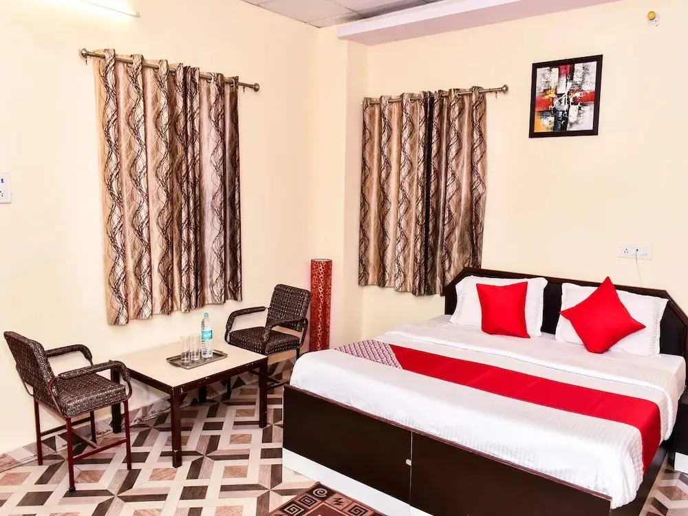 Hotel Ashiana Farm By OYO Rooms