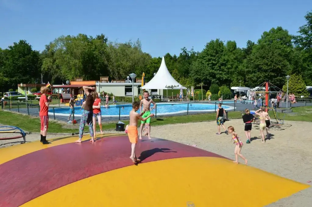 Vakantiepark t Urkerbos - Kabouterhuisje