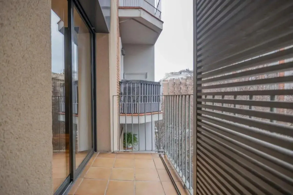 Modern and bright Duplex apartment in Eixample 4-3