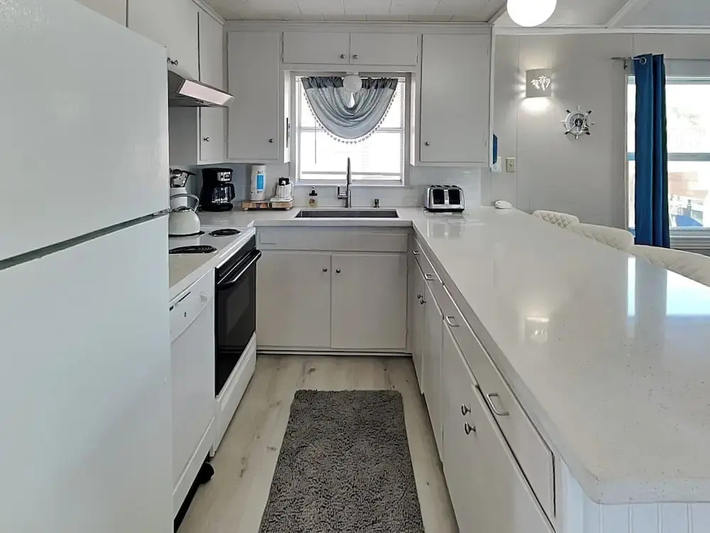 Bayview Cottage by Ryson Vacation Rentals