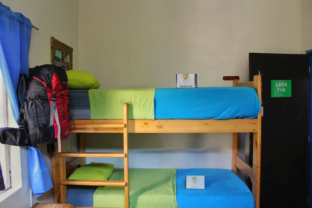 Red Llama Eco-Hostel