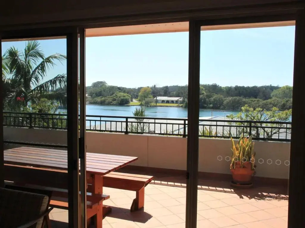 SLIPWAYS 4 of 1 Wharf Street Laurieton NSW 2443
