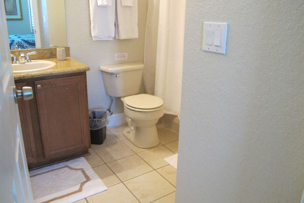 4 Br Townhome Sleeps 9