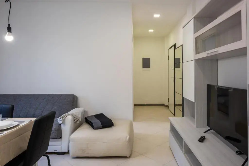 GuestHost - Santo Stefano di Magra Modern Apartments