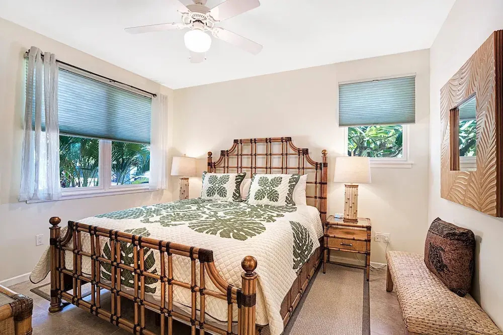 Ocean View - AC & Wifi - Walk to Beach & Shopping - Vrkcv