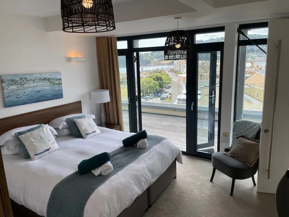 Riviera Apartments - Five Stylish Penthouse Apartments with Unrivalled Sea Views of Teignmouth, Shaldon, The Jurassic Coastline & The Teign Estuary