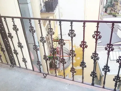 Apartment Court