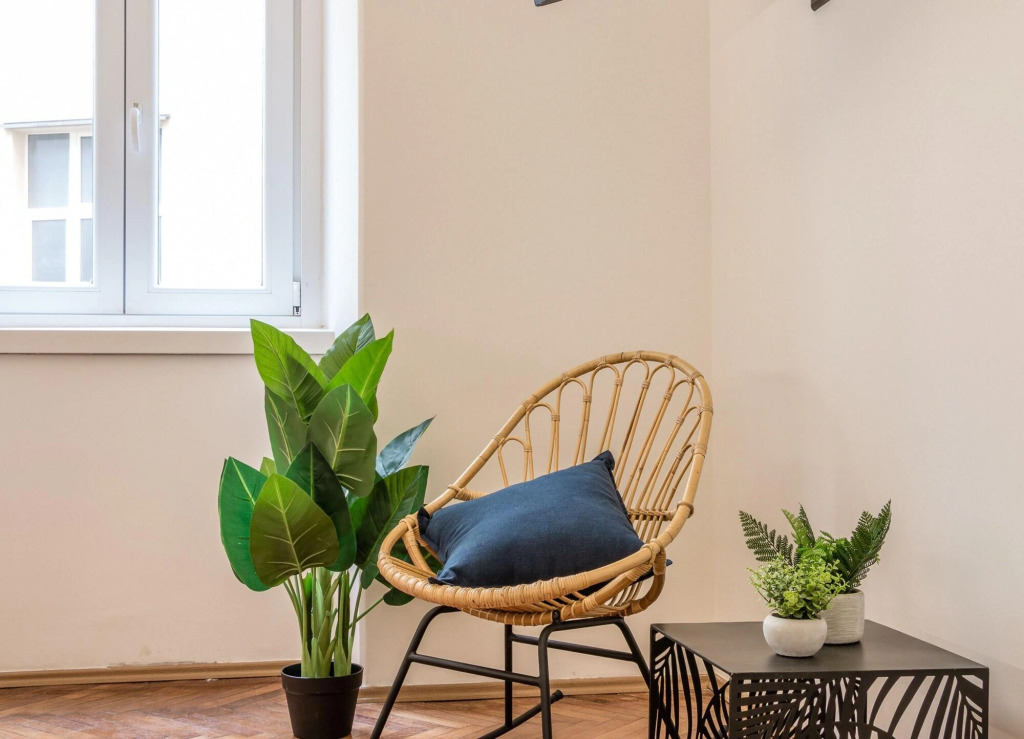 Ghiberti Apartments - Persian Blue