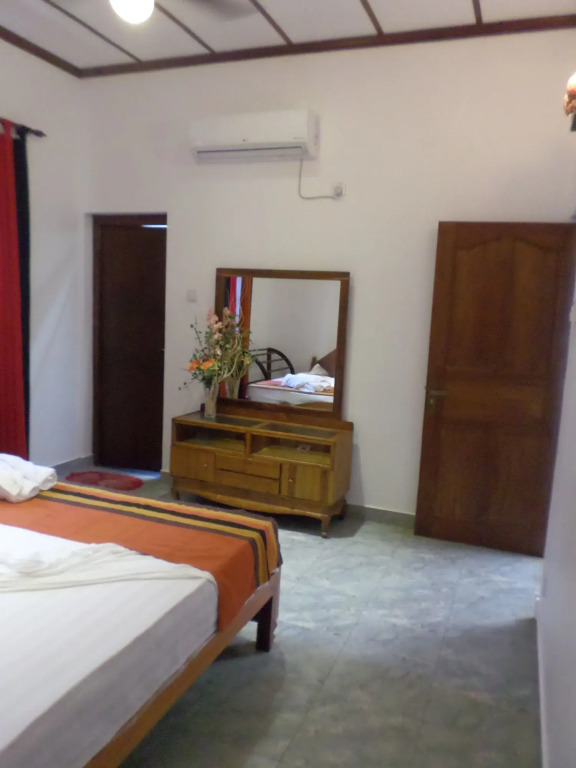 Leos Home Stay