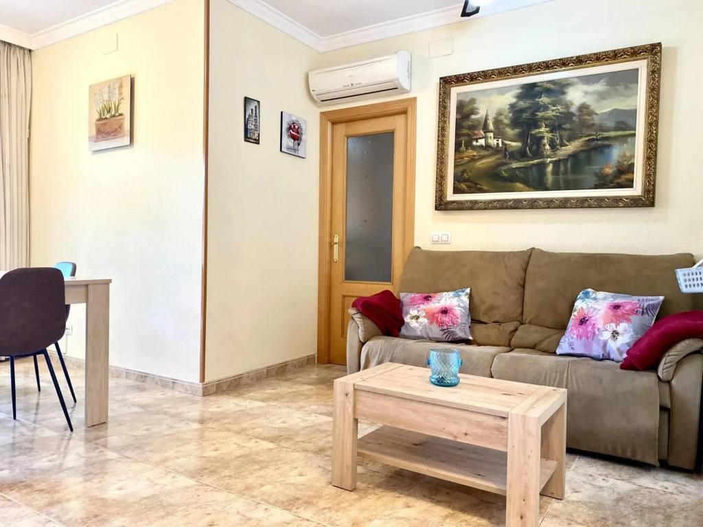 Bajos Con Terraza Privada Y Zona Comunitaria