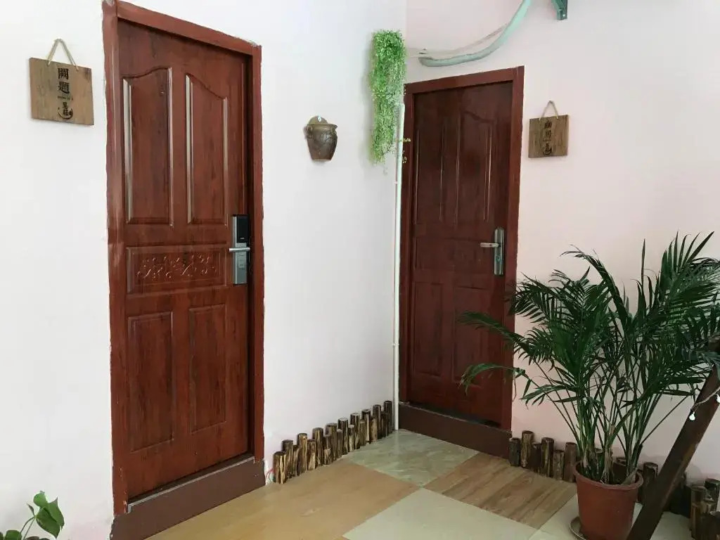 Lin Jiang Apartment