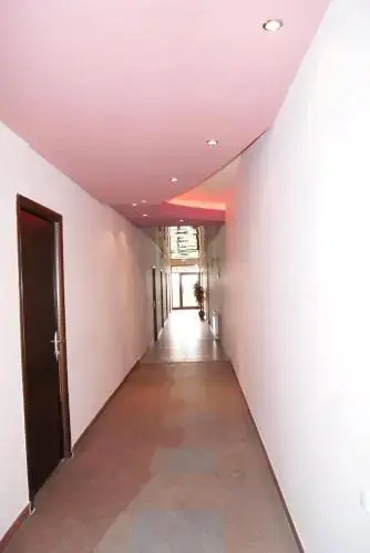 Cherry Hotel