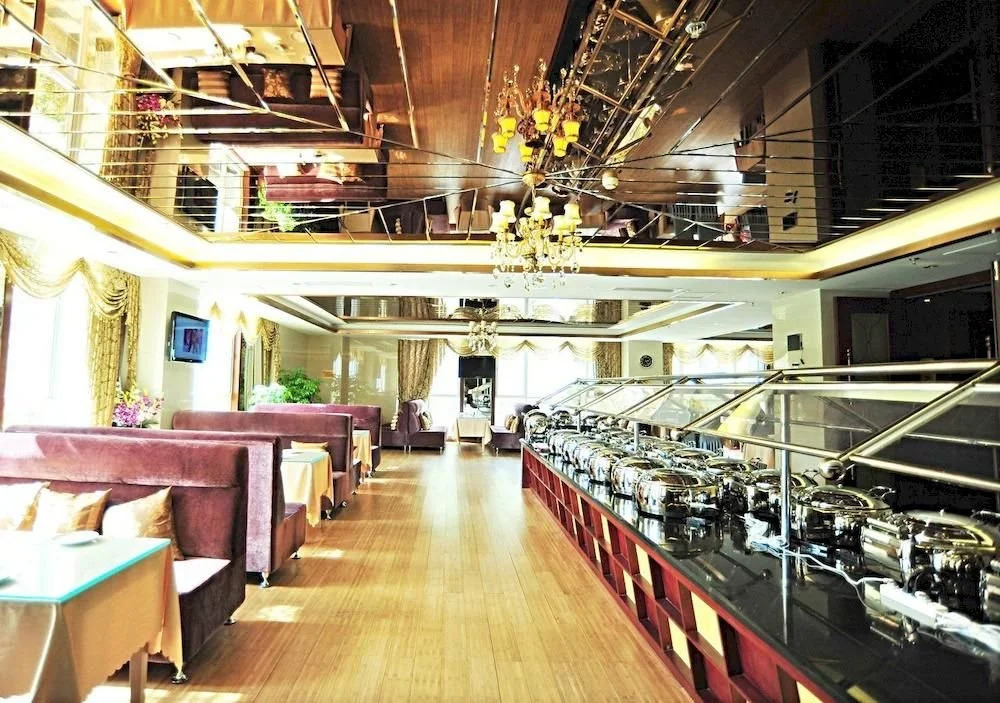 Dingyi Hotel