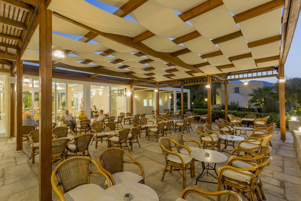 Dessole Dolphin Bay Resort