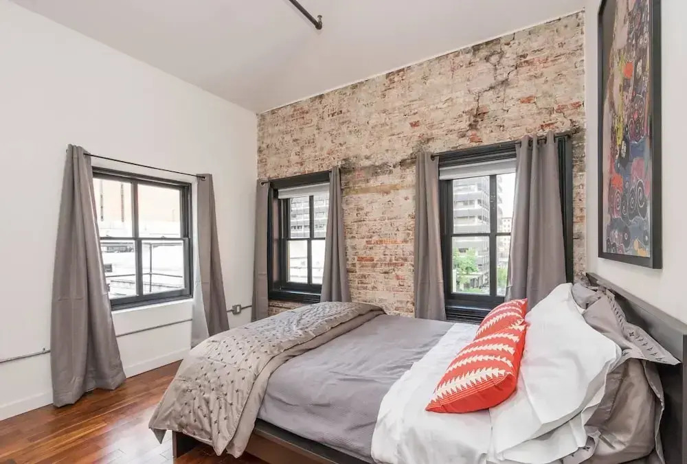 Luxurious Million-dollar Condo w/ Perfect Location