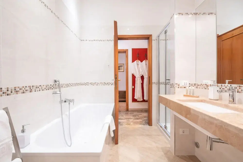 Ve.NI.Ce Cera Casa Dolce Vita
