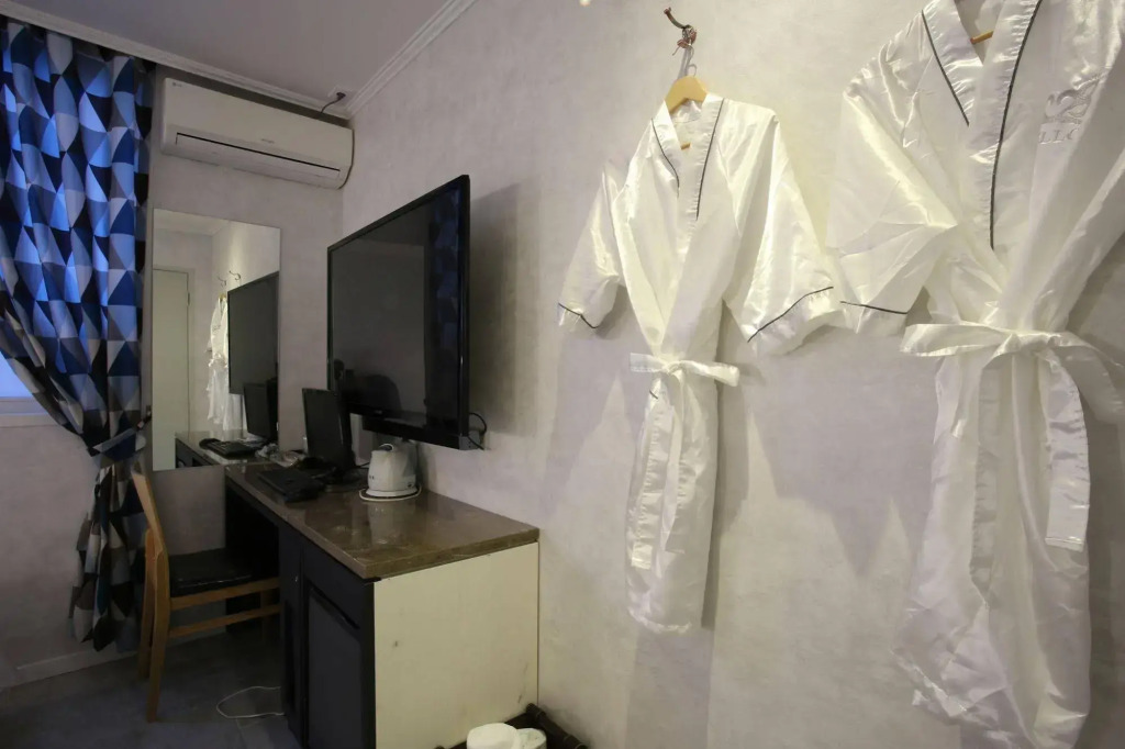 Cello Hotel