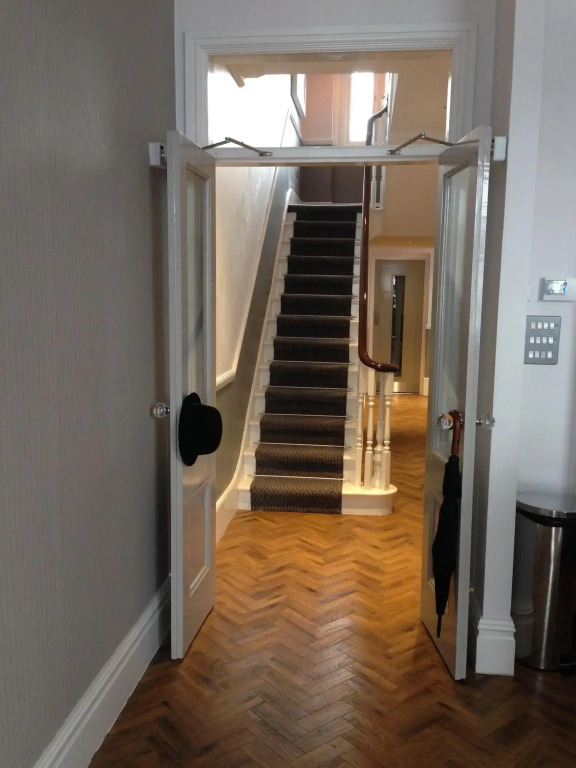 The Beverley Hotel London - Victoria