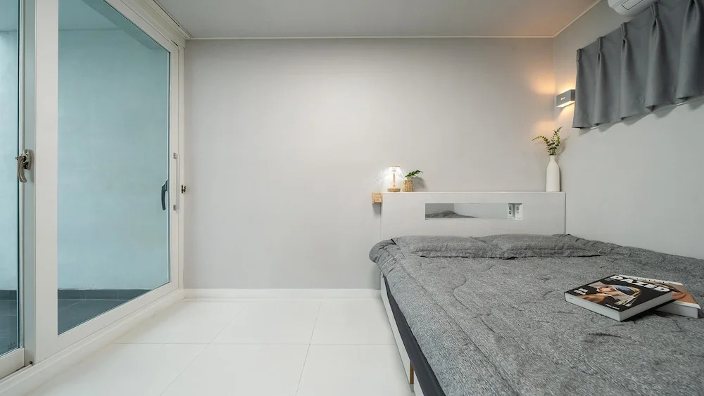 Gyeongju Modern Pool Villa