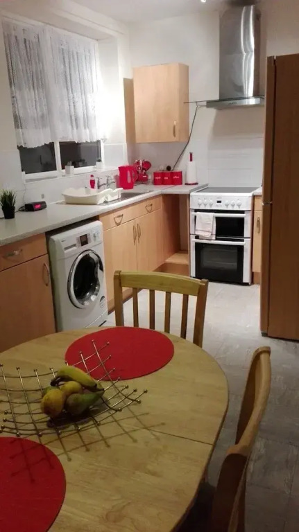 Manor 3bed House With Garden