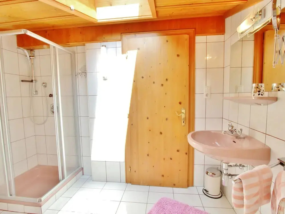 Lovely Apartment in Mühlbach With Balcony