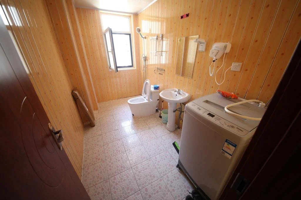 Yoga Youth Hostel