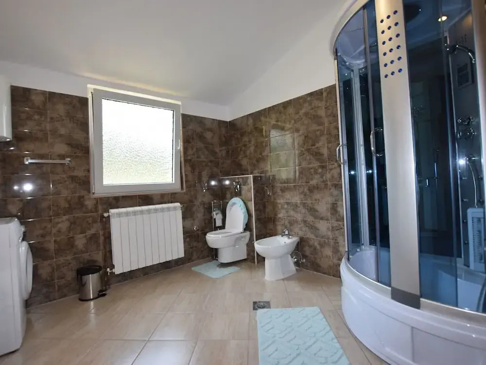 Apartment in Pula With Bbq, Parking, AC