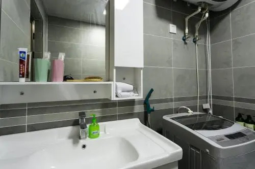 Xi'an Beilin·Yongning Gate· Locals Apartment 00140400