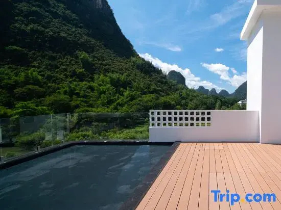 Yulonghe Yushan Country Hotel