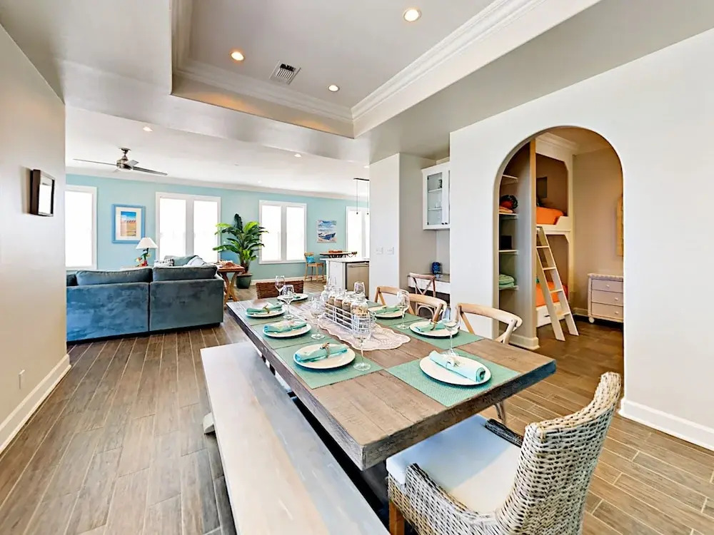 137 Palmilla Cir Condo #306 2 Bedrooms 2 Bathrooms Condo