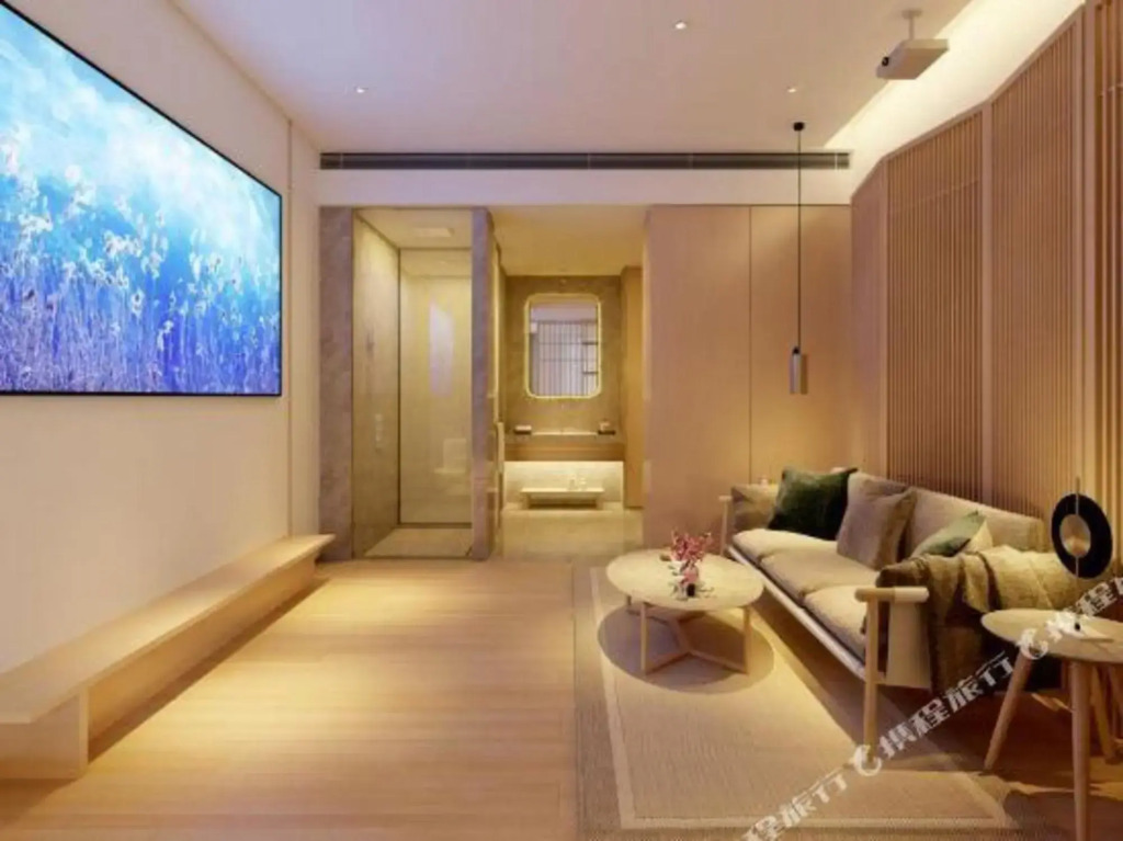 Yi Hotel (Yancheng Champagne Mansion)
